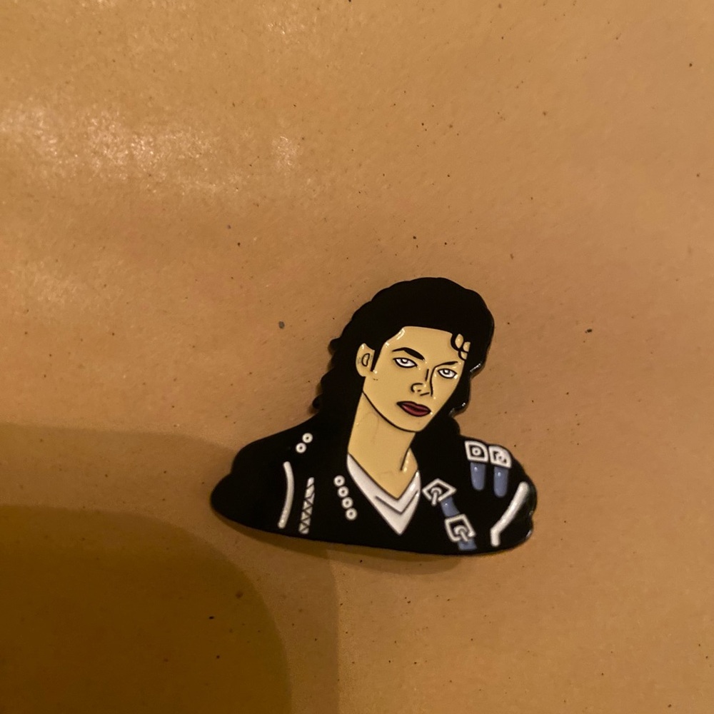 Vintage!!!!Black and White Iconic Figure Enamel Pin Michael Jackson’s